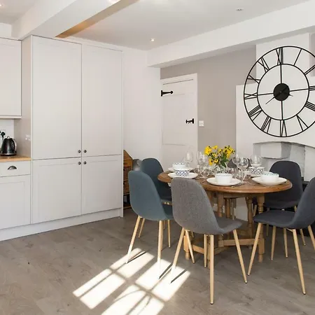 The Coach House, Holiday home